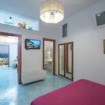 Giovanni's House בית הארחה
