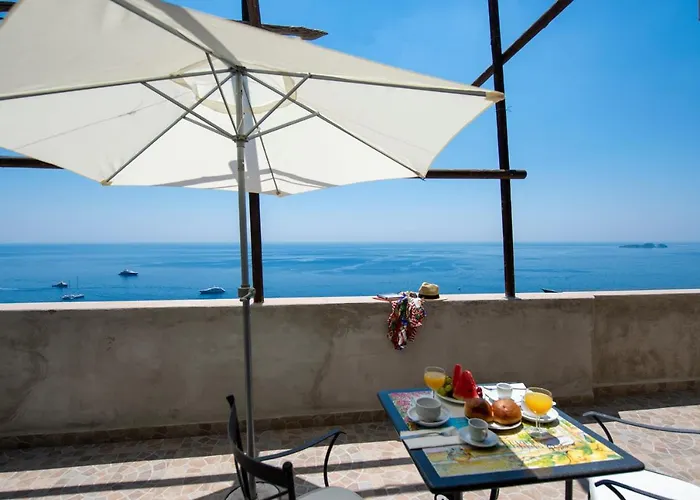 Πανσιόν Giovanni's House 4*